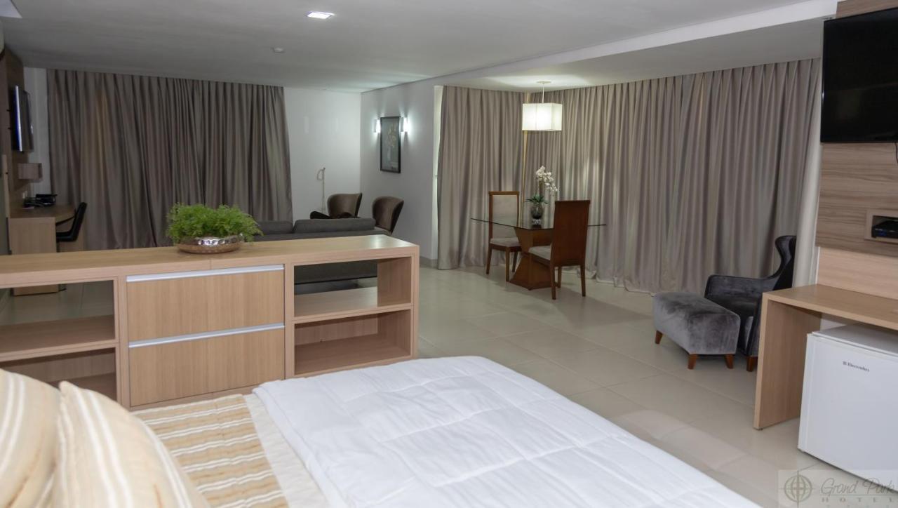 Hotel Grand Park 캄푸그란지 외부 사진