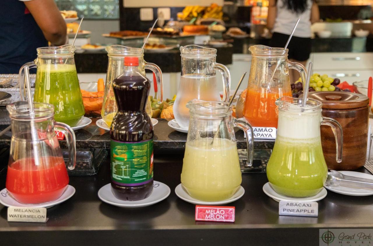 Hotel Grand Park 캄푸그란지 외부 사진