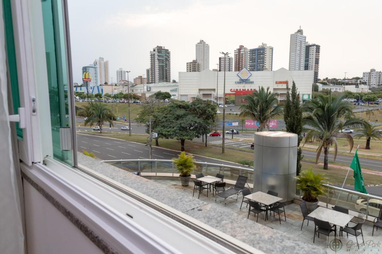 Hotel Grand Park 캄푸그란지 외부 사진