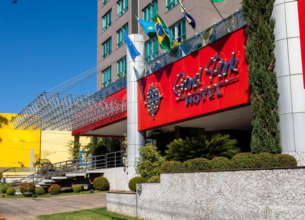 Hotel Grand Park 캄푸그란지 외부 사진