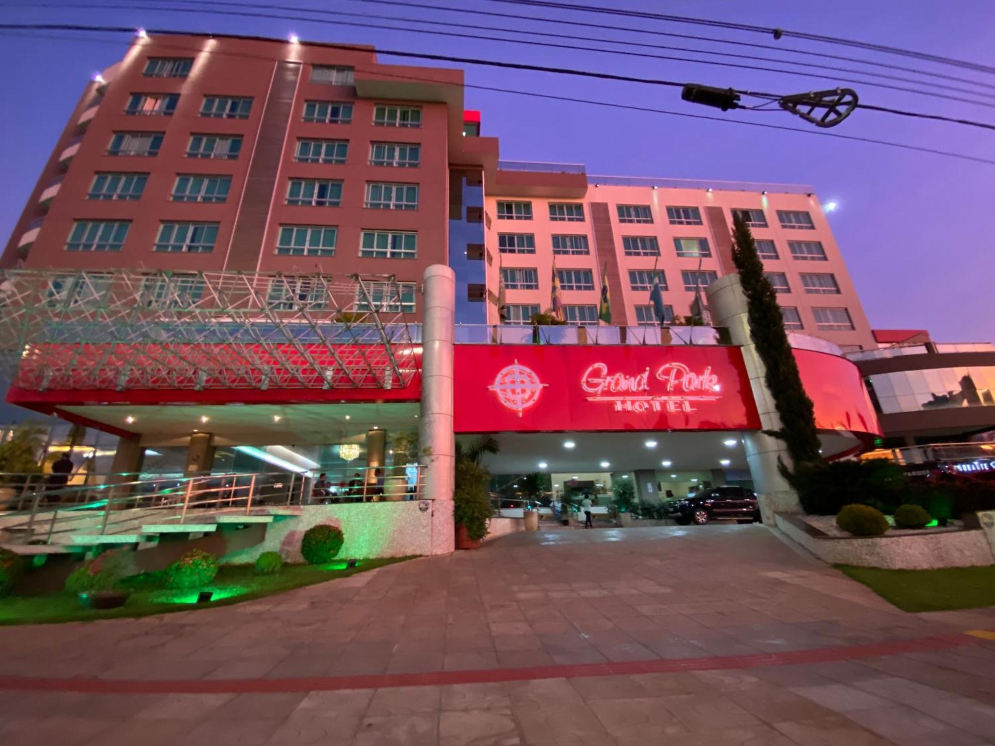 Hotel Grand Park 캄푸그란지 외부 사진