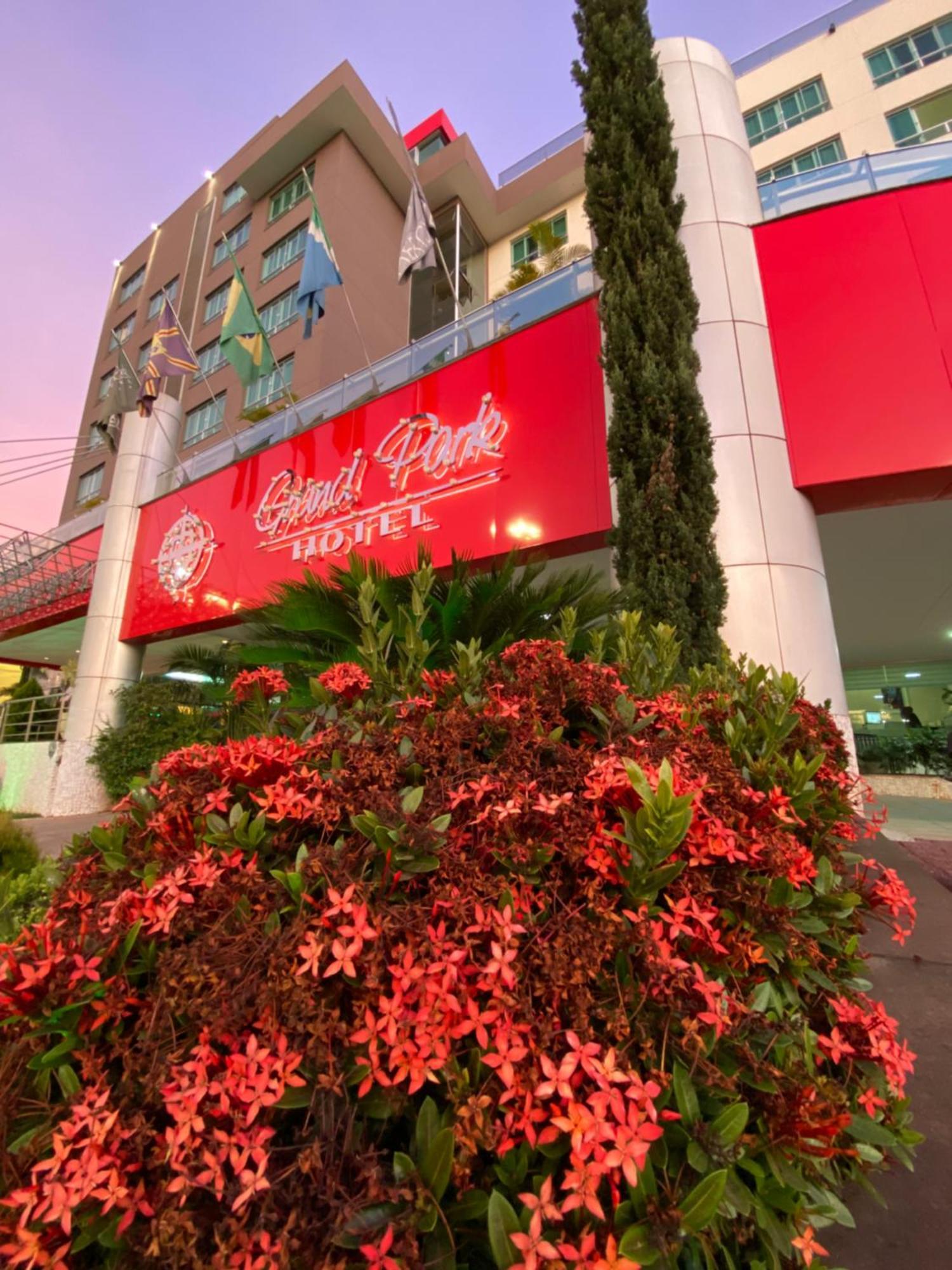 Hotel Grand Park 캄푸그란지 외부 사진